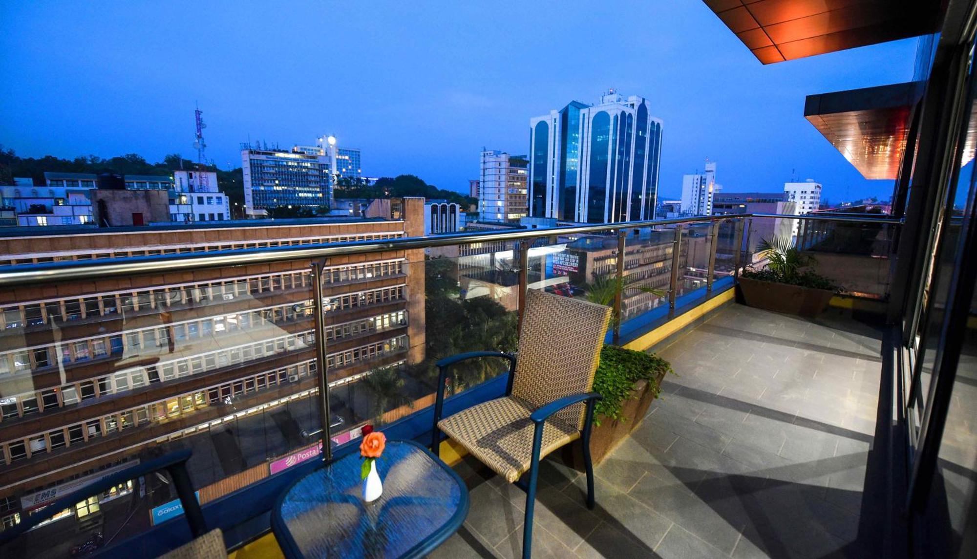 Kampala Boulevard Suites Exterior photo