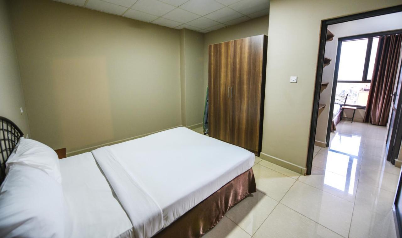 Kampala Boulevard Suites Exterior photo